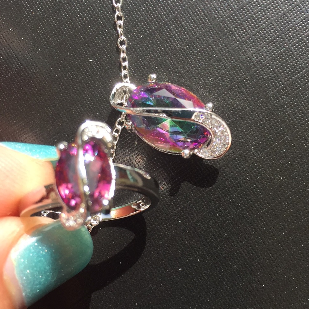 ⬇️ $65 New elegant Rainbow 🌈 Sapphire gemstone 💎 - Picture 4 of 8